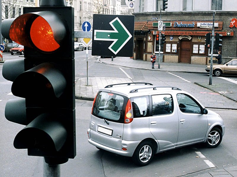 rotlichtverstoeße-ADAC.jpg Bild rotlichtverstoeße-ADAC.jpg